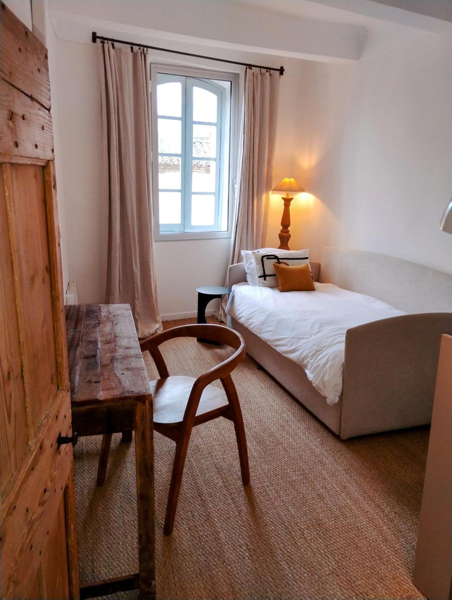 Hotel Au Ralenti du Lierre à Beaumettes Extérieur photo